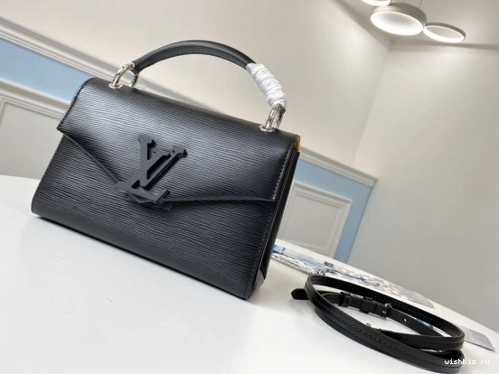 WIS POCHETTE GRENELLE LOUIS VUITTON 0820